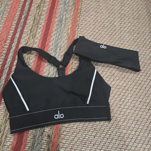 ALO Yoga Other - Alo Yoga Airlift Suit Up Bra Black Size S And Headband